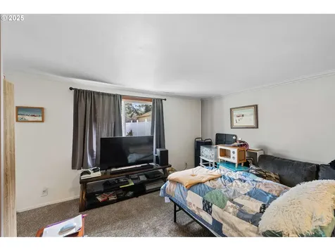 585 S Cammann Street Coos Bay OR 97420
