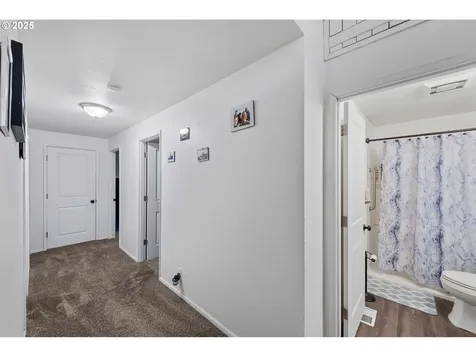585 S Cammann Street Coos Bay OR 97420