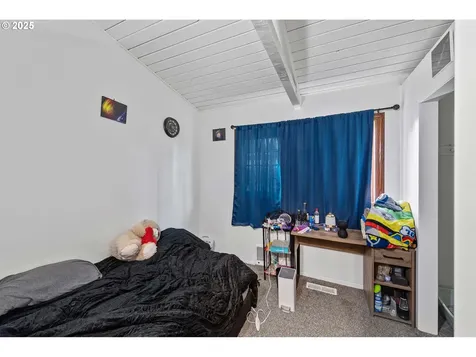 585 S Cammann Street Coos Bay OR 97420