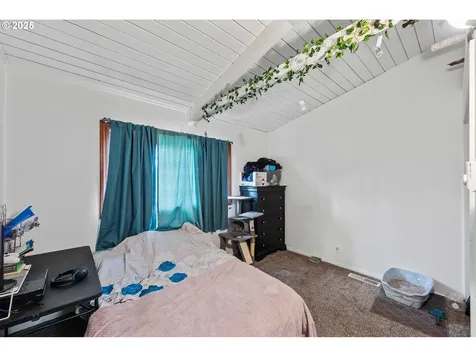 585 S Cammann Street Coos Bay OR 97420