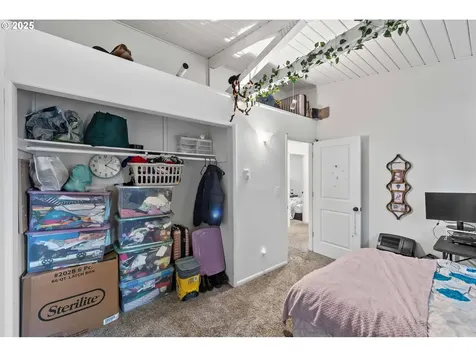 585 S Cammann Street Coos Bay OR 97420