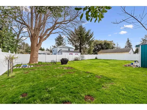 585 S Cammann Street Coos Bay OR 97420