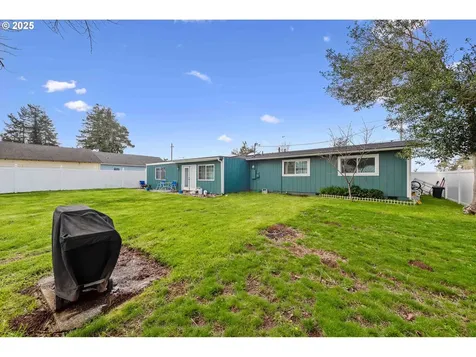 585 S Cammann Street Coos Bay OR 97420