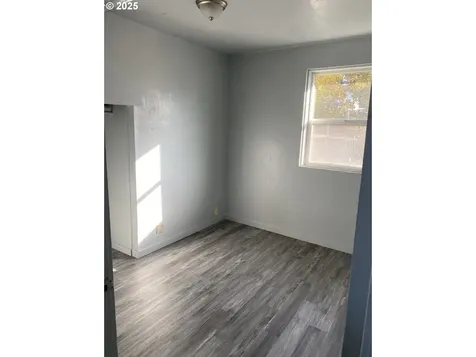 204 SE 12th Street College Place WA 99324