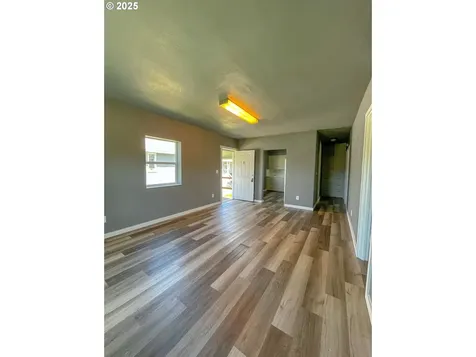 204 SE 12th Street College Place WA 99324