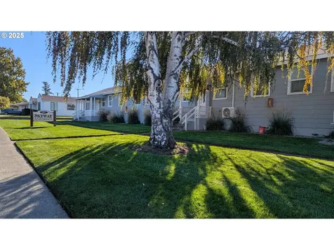 204 SE 12th Street College Place WA 99324