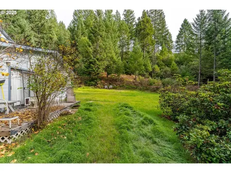 1871 Mccullough Creek Road Glendale OR 97442