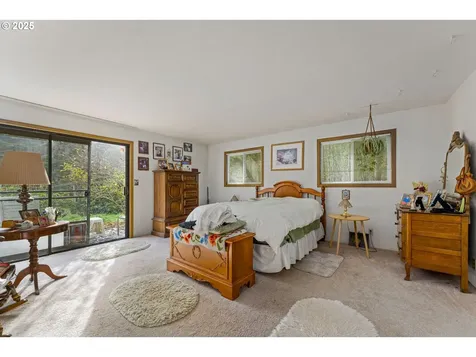 1871 Mccullough Creek Road Glendale OR 97442
