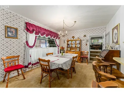 1871 Mccullough Creek Road Glendale OR 97442