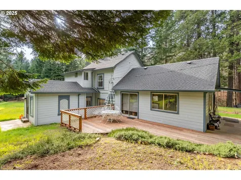 1871 Mccullough Creek Road Glendale OR 97442
