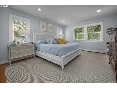 2798 SW Old Orchard Road Portland OR 97201