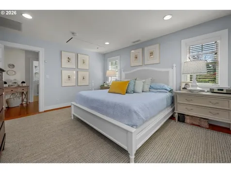 2798 SW Old Orchard Road Portland OR 97201