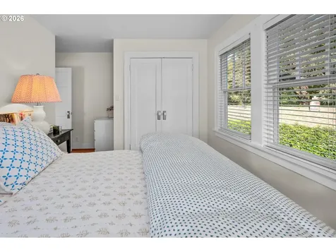 2798 SW Old Orchard Road Portland OR 97201