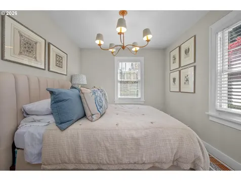 2798 SW Old Orchard Road Portland OR 97201