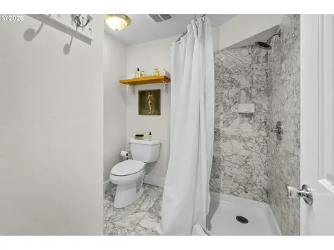 2798 SW Old Orchard Road Portland OR 97201