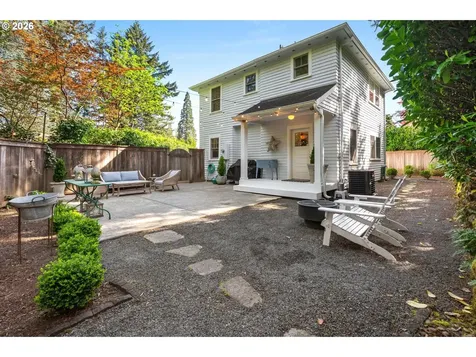 2798 SW Old Orchard Road Portland OR 97201