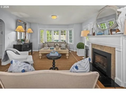 2798 SW Old Orchard Road Portland OR 97201