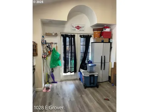 1028 E Grover Avenue Cottage Grove OR 97424