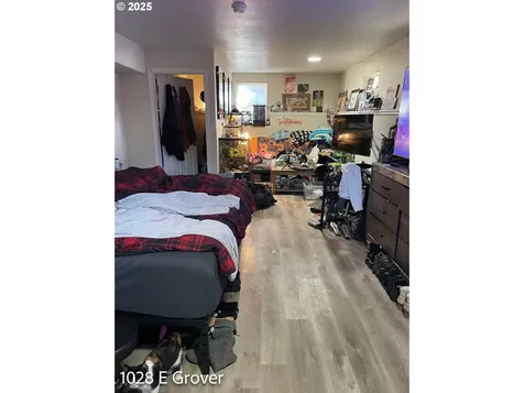 1028 E Grover Avenue Cottage Grove OR 97424