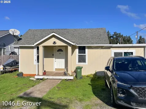 1028 E Grover Avenue Cottage Grove OR 97424