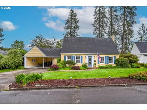 347 W Riverside Drive Roseburg OR 97470