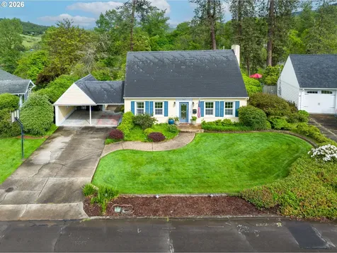 347 W Riverside Drive Roseburg OR 97470