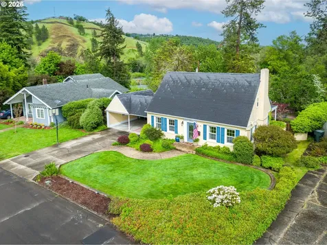 347 W Riverside Drive Roseburg OR 97470