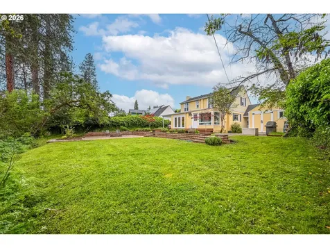 347 W Riverside Drive Roseburg OR 97470
