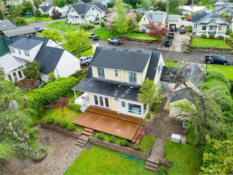 347 W Riverside Drive Roseburg OR 97470
