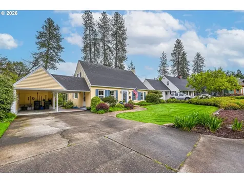 347 W Riverside Drive Roseburg OR 97470