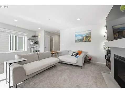 1316 19th Place Forest Grove OR 97116