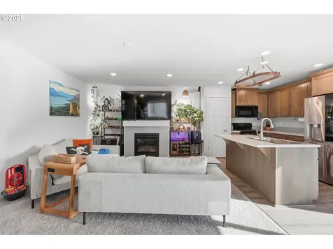 1316 19th Place Forest Grove OR 97116