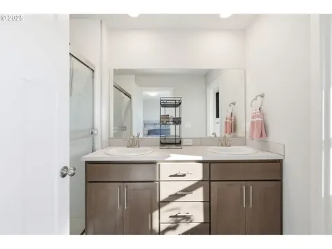 1316 19th Place Forest Grove OR 97116