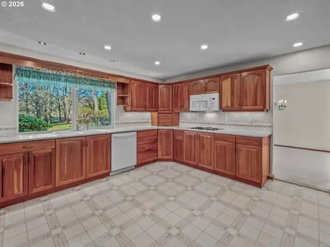 10061 NW Valley Vista Road Hillsboro OR 97124
