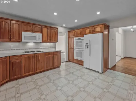 10061 NW Valley Vista Road Hillsboro OR 97124