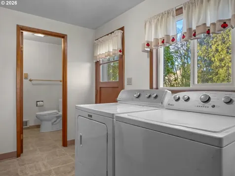10061 NW Valley Vista Road Hillsboro OR 97124