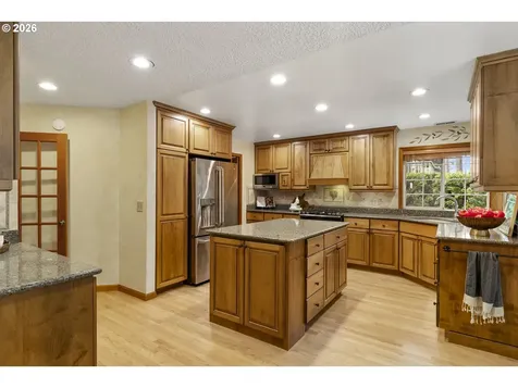 15801 NE 25th Street Vancouver WA 98684