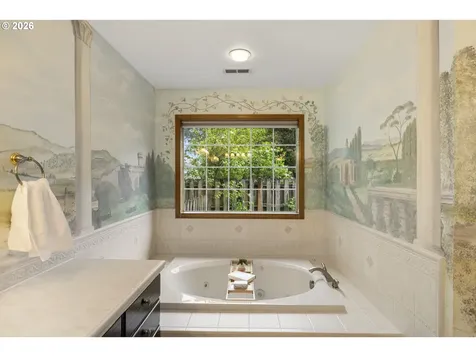 15801 NE 25th Street Vancouver WA 98684