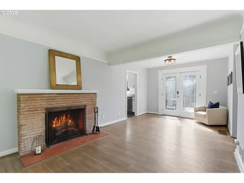 3734 SW Hamilton Street Portland OR 97221