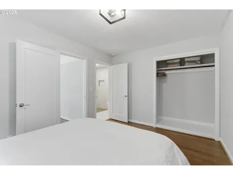 3734 SW Hamilton Street Portland OR 97221