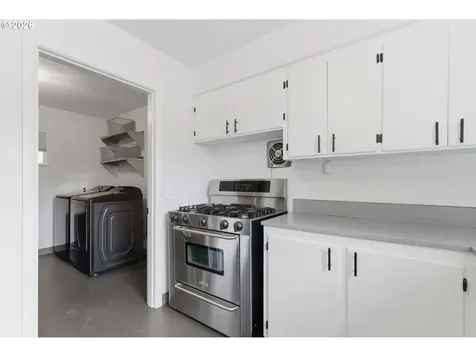3734 SW Hamilton Street Portland OR 97221