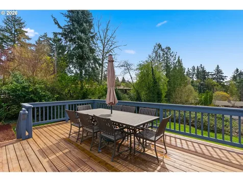 3734 SW Hamilton Street Portland OR 97221