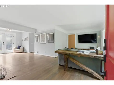 3734 SW Hamilton Street Portland OR 97221