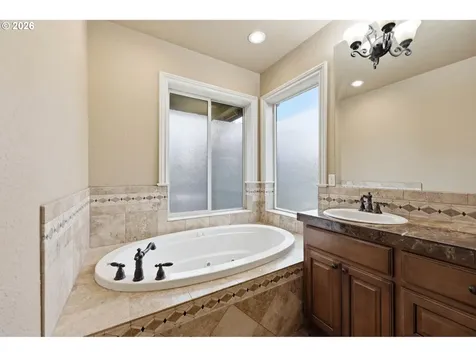 4109 NE 107th Street Vancouver WA 98686