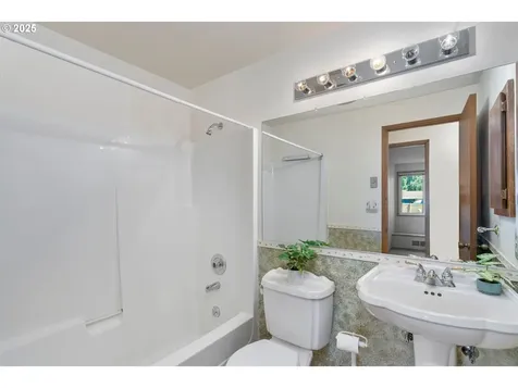 13606 NW Indian Spring Drive Vancouver WA 98685