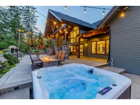32568 Deberry Road Creswell OR 97426