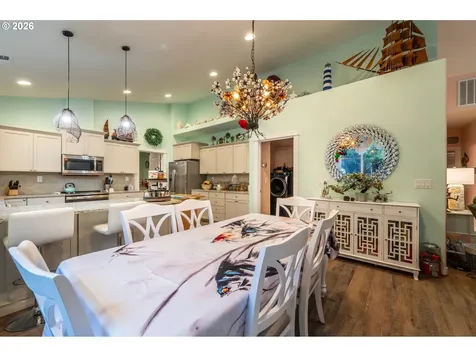 2953 Spinnaker Drive Bandon OR 97411