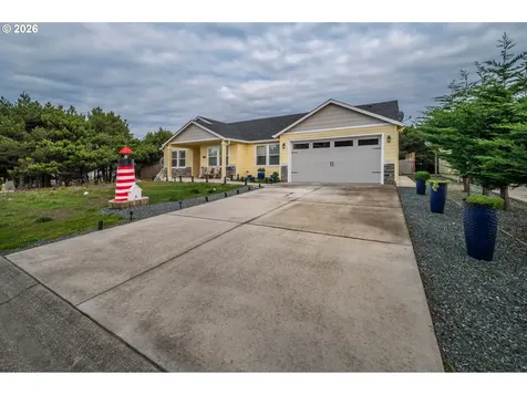 2953 Spinnaker Drive Bandon OR 97411