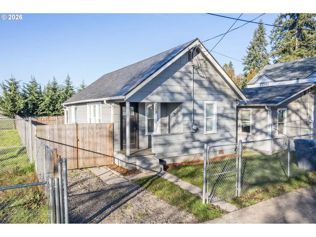 309 NW 3rd Avenue Kelso WA 98626
