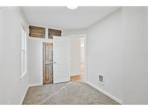 309 NW 3rd Avenue Kelso WA 98626
